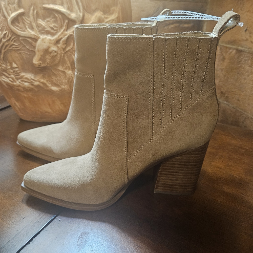Marc Fisher Tan Ankle Booties - Picture 2 of 11